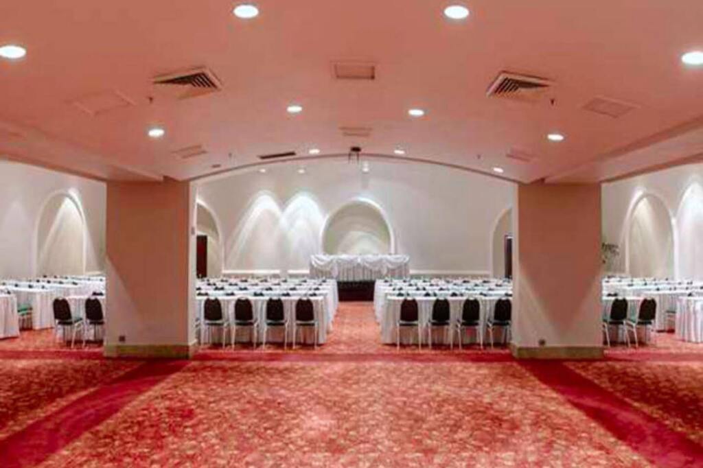 Коимбатур: Hotel Vels Grand Inn