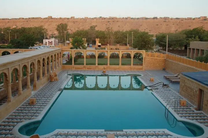 Джайсалмер: Mahadev Palace