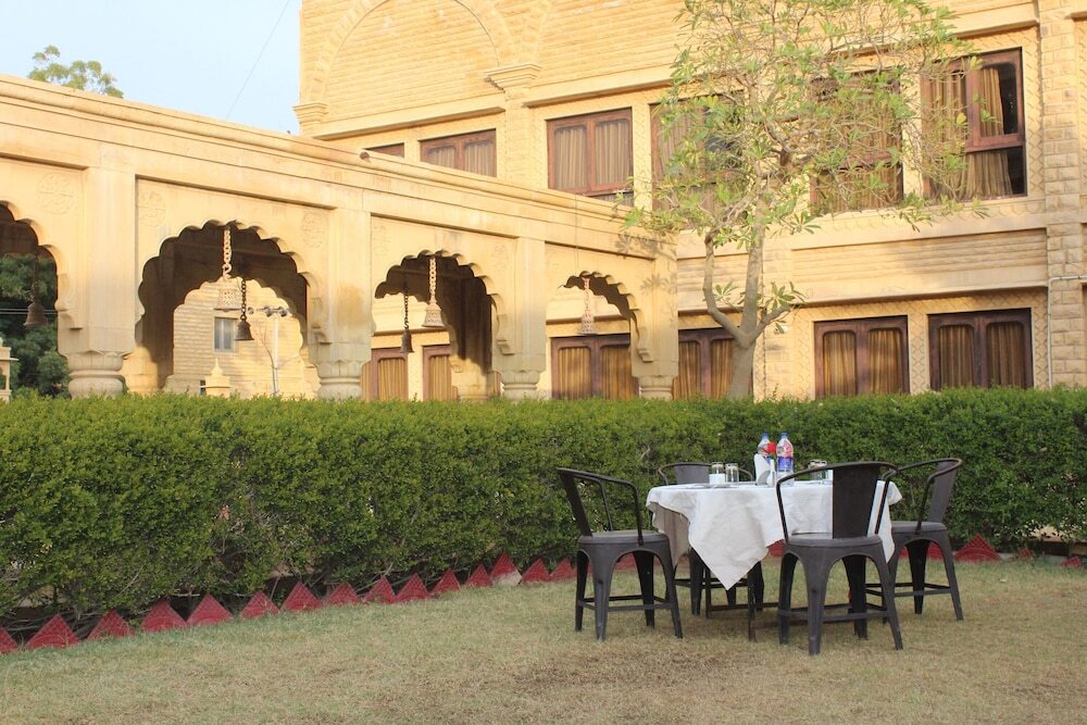 Джайсалмер: Mahadev Palace