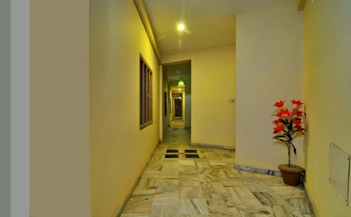 Пури: Hotel Golden Dust Puri
