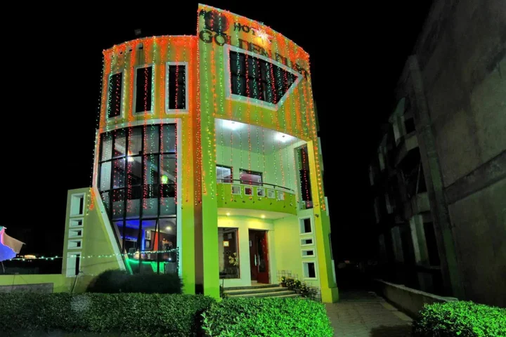 Пури: Hotel Golden Dust Puri