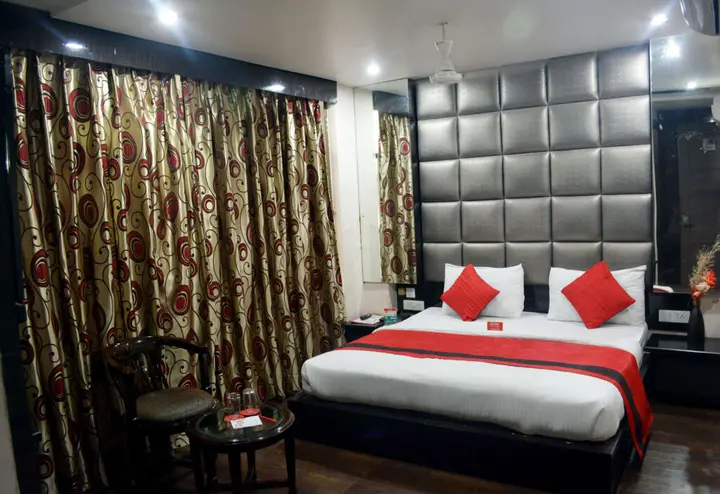 Нью-Дели: Hotel Le Grand By FabHotels