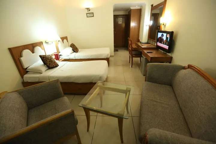 Катра: Hotel Devi Grand
