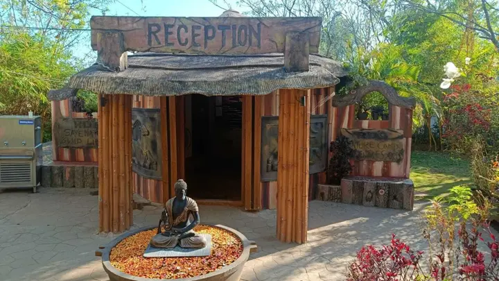 Хосур: R D S Nature Retreat