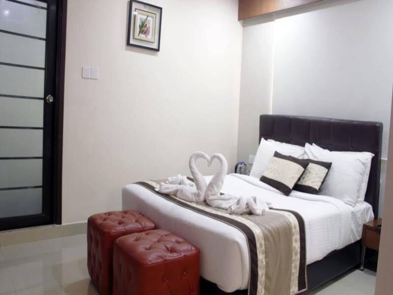 Висакхапатнам: Hotel Diamond's Pearl