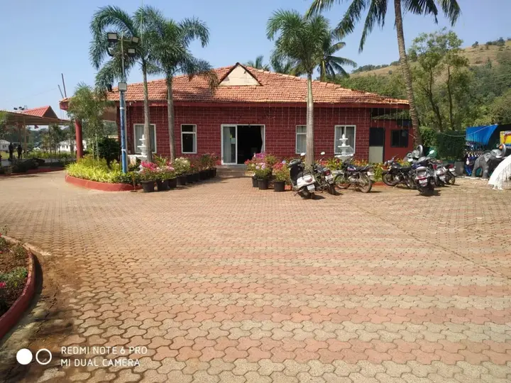 Лонавала: Whispering Woods Resort-Lonavala