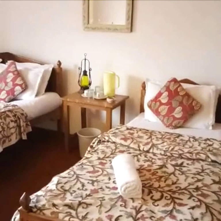 Шринагар: Basera Residency
