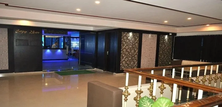 Варанаси: Hotel Plaza inn