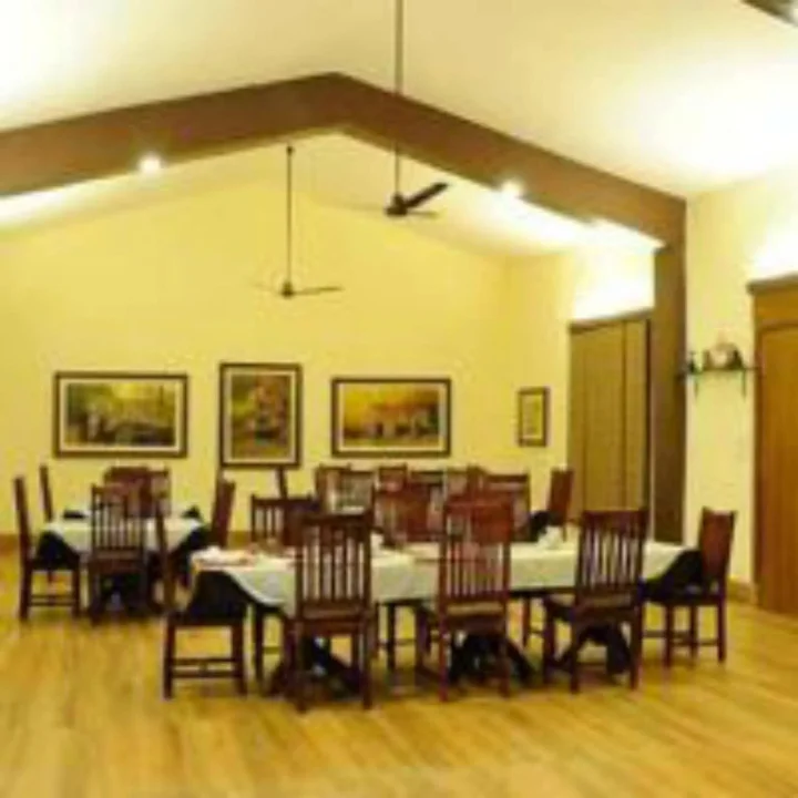 Панпата: Lemon Tree Wildlife Resort, Bandhavgarh