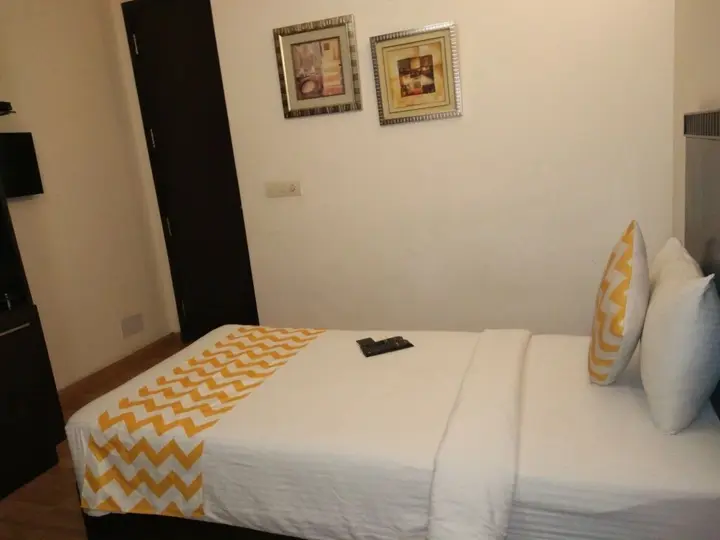 Нью-Дели: FabHotel New Friends Colony