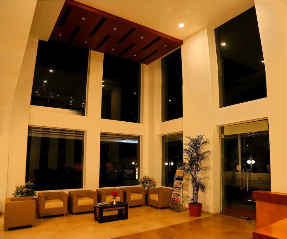 Бандипур: Sasthapuri Hotels