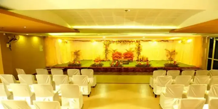 Бандипур: Sasthapuri Hotels