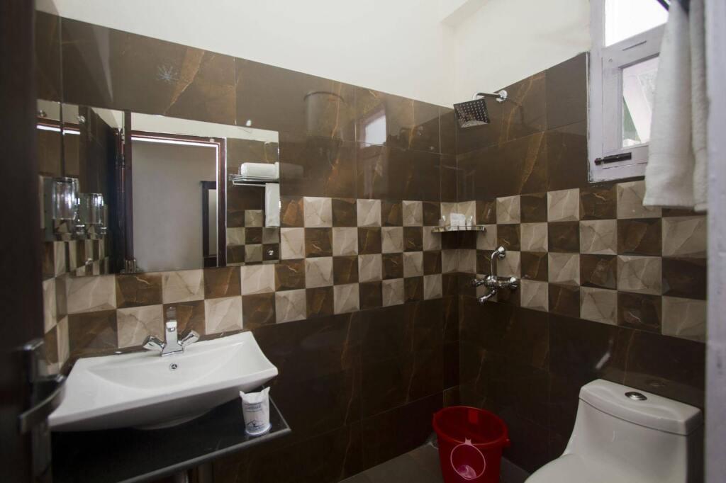 Наггар: Snow Touch Resort (Shri Nath Group)
