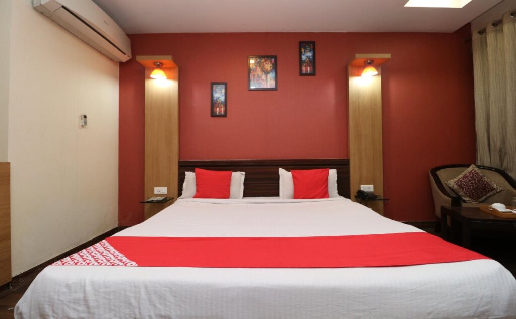 Лудхиана: Hotel Ivory Retreat