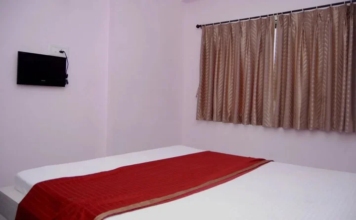 Дварка: Hotel Rajadhiraj