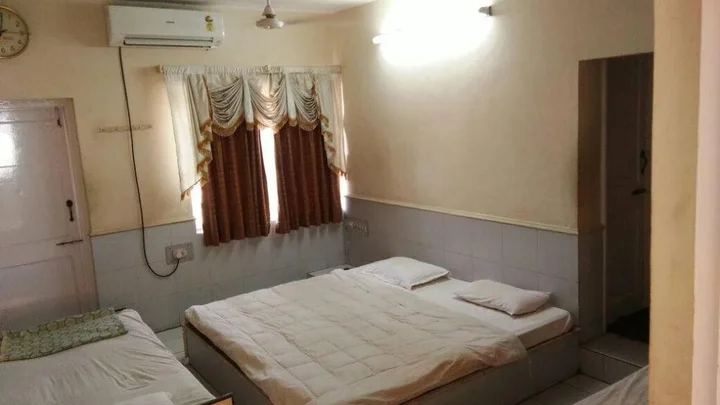 Дварка: Hotel Meera