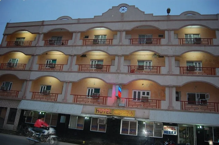 Дварка: Hotel Meera