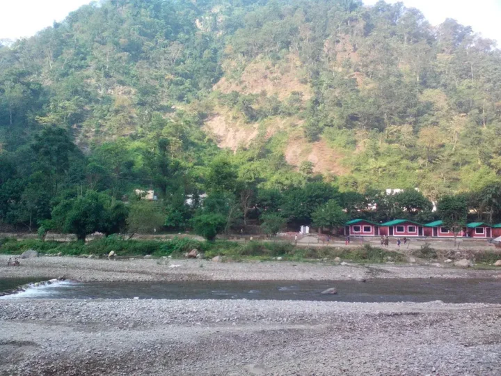 Ришикеш: River Valley Resort