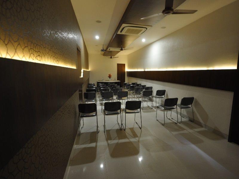 Тирруччираппалли: Vijey Hotels - Trichy Central
