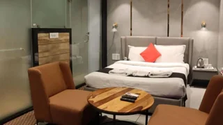 Сурат: Hotel Welcome Palace