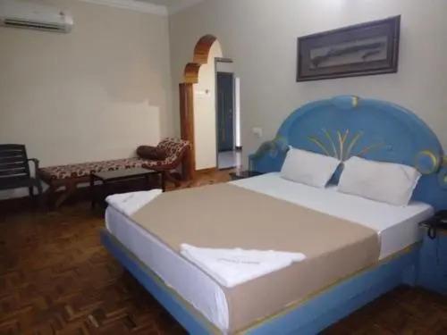 Eraniel: Hotel Chithra