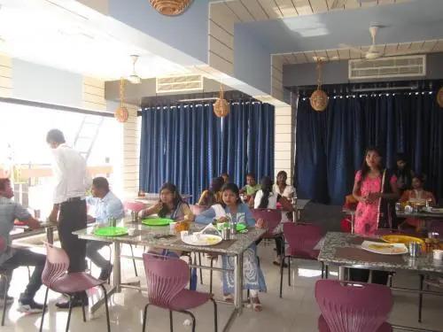 Eraniel: Hotel Chithra
