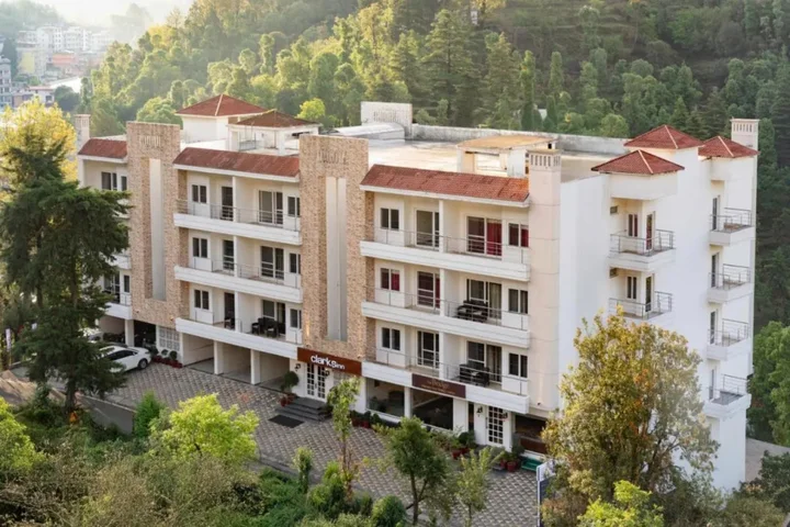 Наинитал: Sarthak INN
