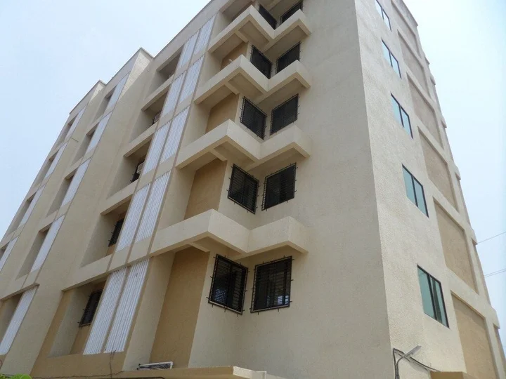 Тхане: Riya Raj Hotel