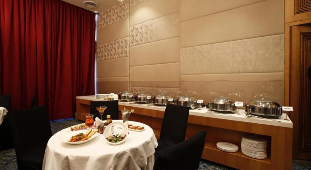 Мумбаи: Hotel Aureole