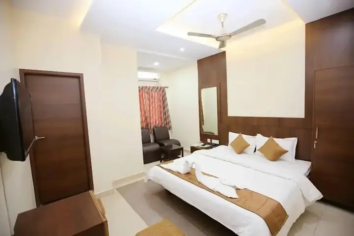 Udayam Towers Hotel Porur — фото 6