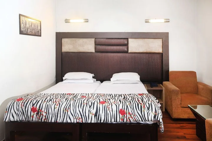 Нью-Дели: OYO 358 Hotel Golden Leaf