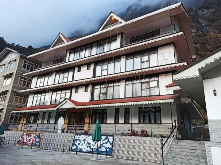 Лачунг: Rufina Apple Valley Inn