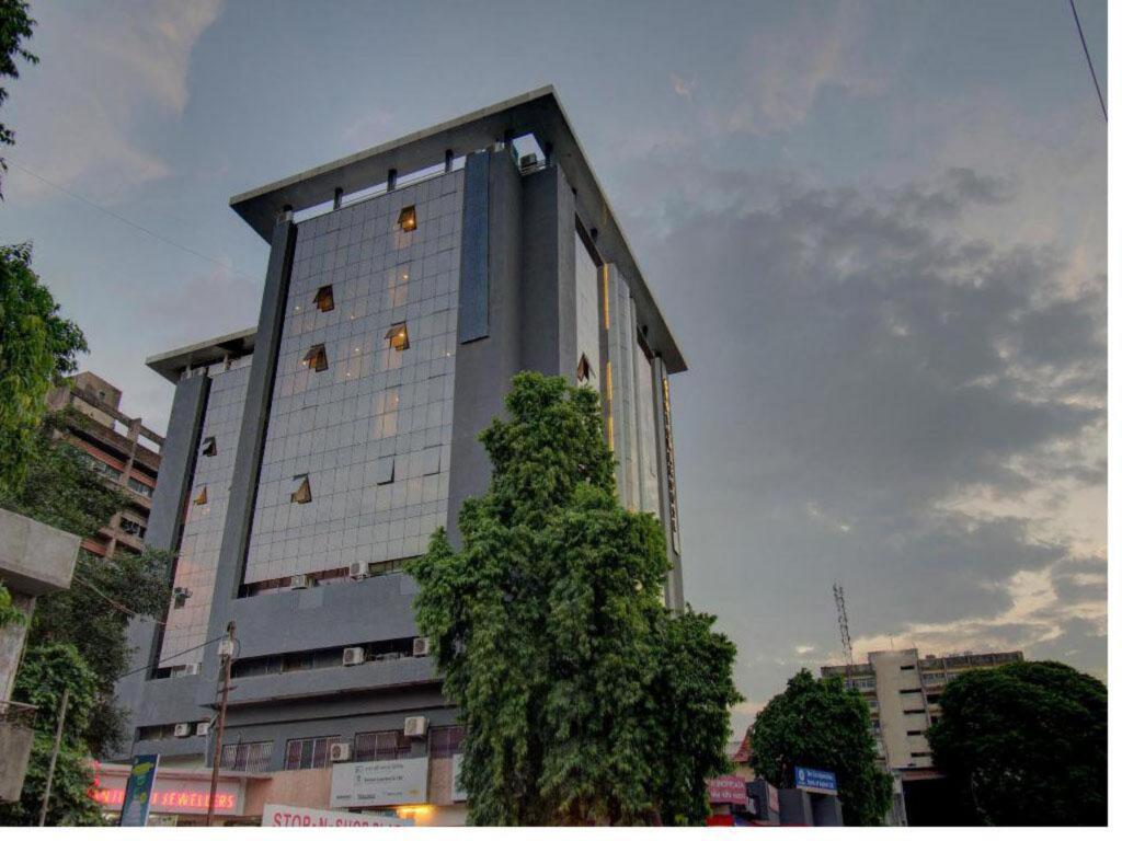 Вадодара: Shagun Hotel