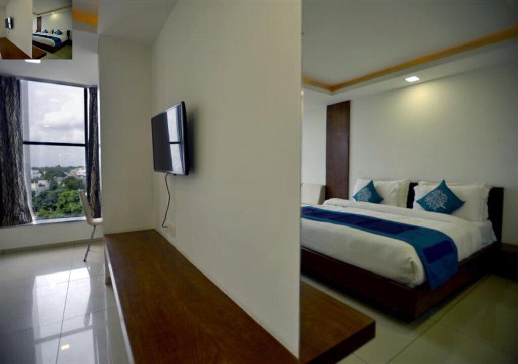 Вадодара: Shagun Hotel