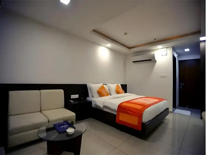 Вадодара: Shagun Hotel