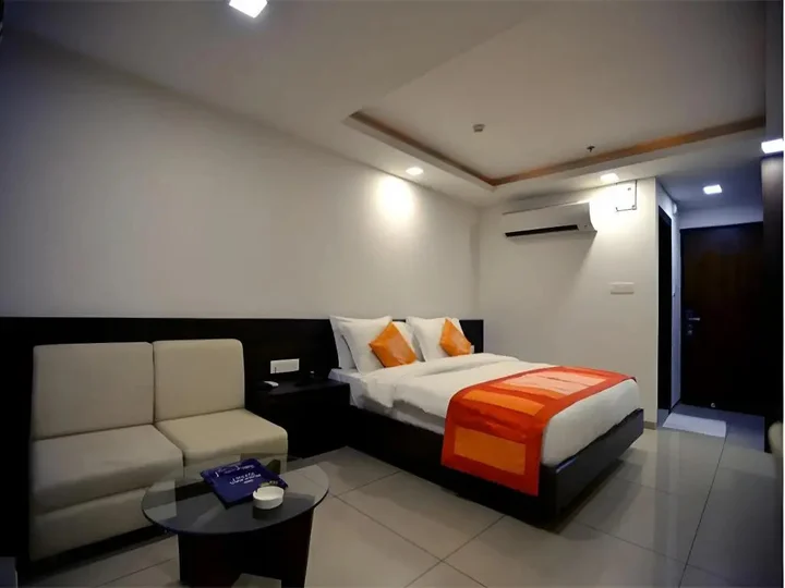 Вадодара: Shagun Hotel