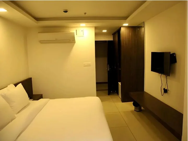Вадодара: Shagun Hotel
