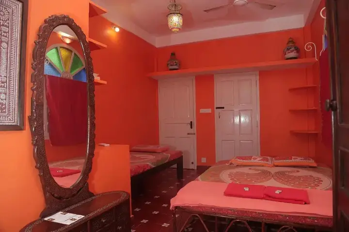 Holi-Wood Guesthouse — фото 6