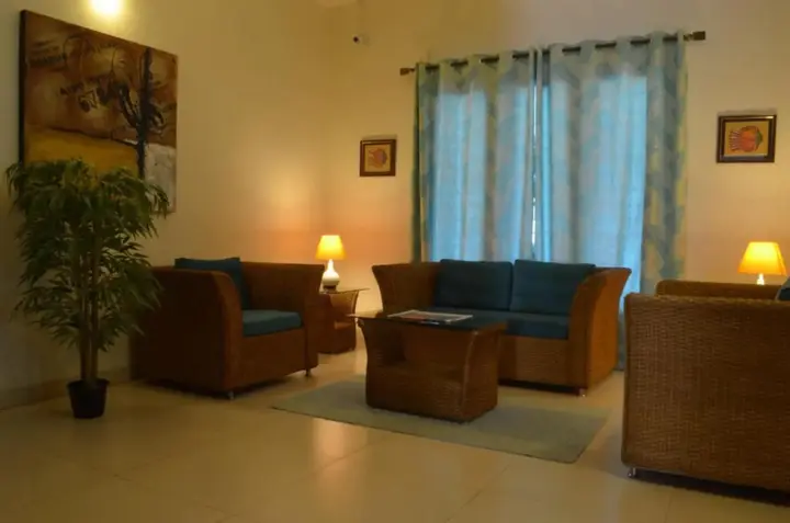 Бангалор: Luxtay Suites
