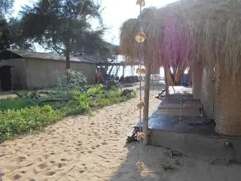 Южный Гоа: Lotus Oasis Beach Huts Resort