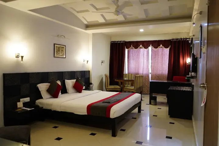 Райпур: Hotel Venkatesh International
