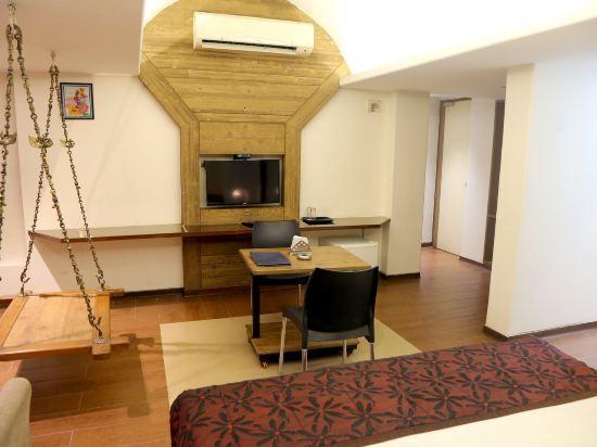 Колхапур: Hotel Panchalee deluxe