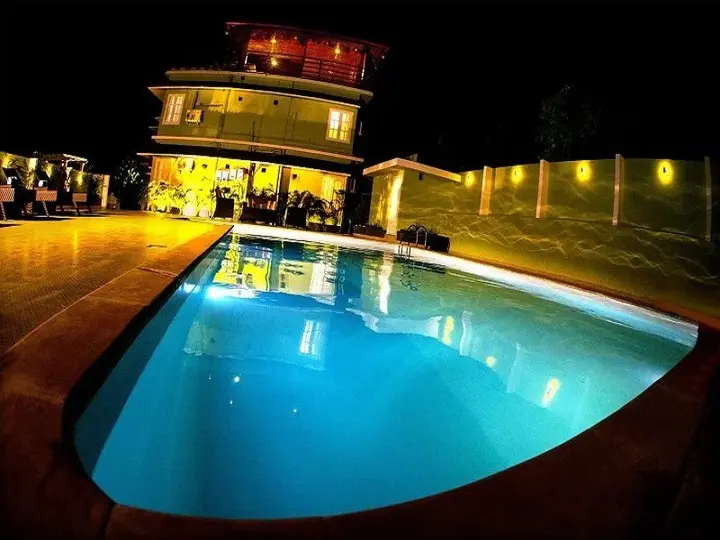 Вайтери: Girassol Serviced Villa