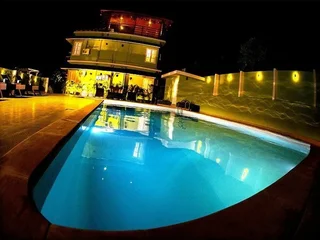 Вайтери: Girassol Serviced Villa