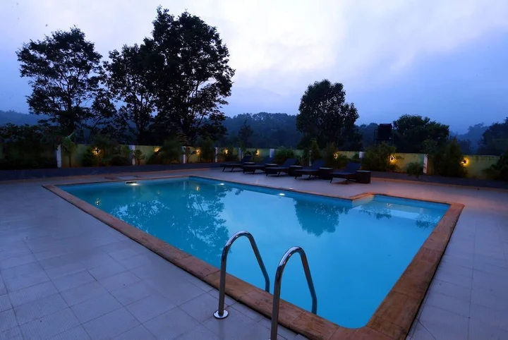 Вайтери: Girassol Serviced Villa