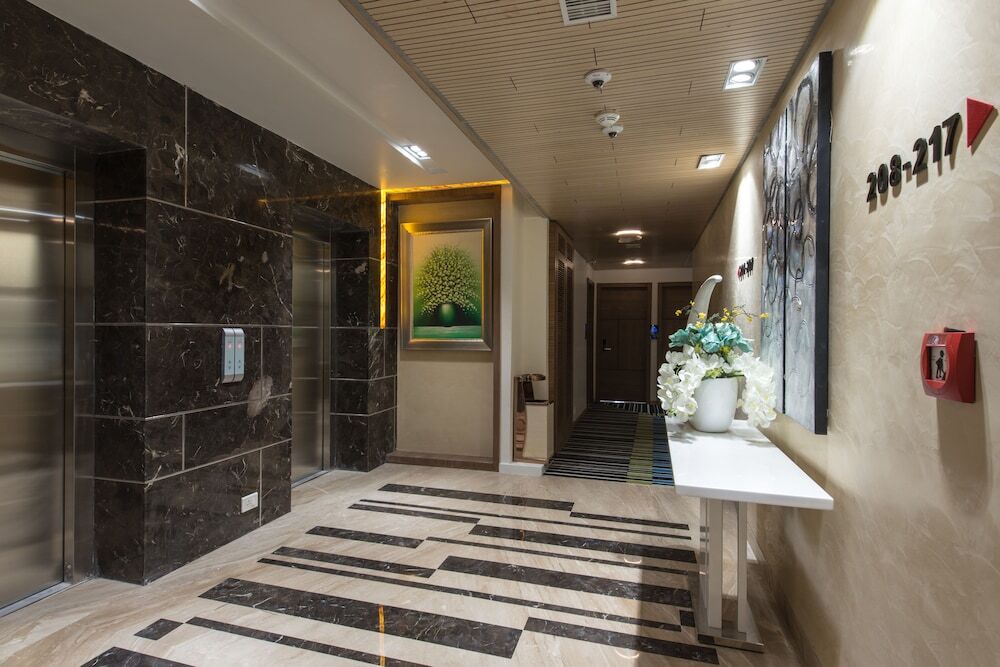 Бхопал: Hotel Atishay