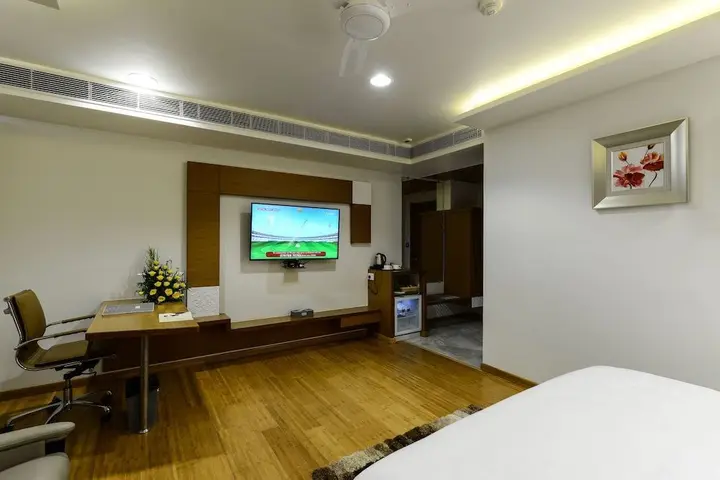 Бхопал: Hotel Atishay
