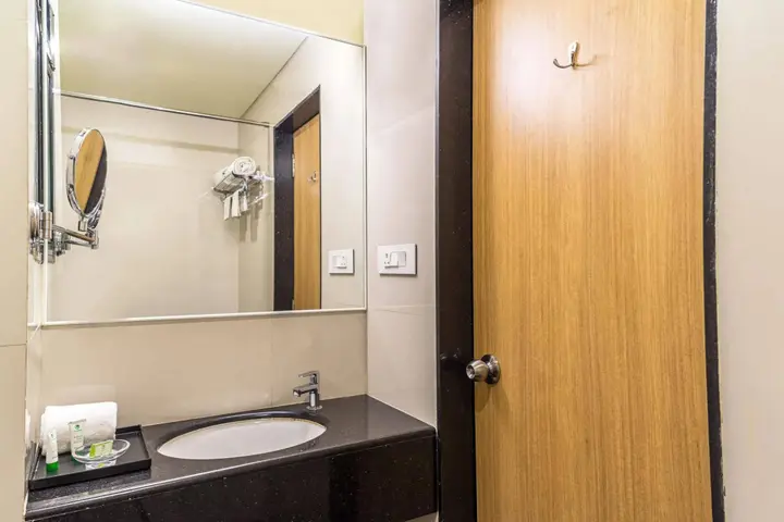 Пимпри-Чинчвад: Treebo Premium Grand Emerald