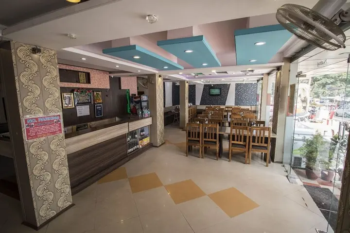 Пачмарай: Hotel Natraj