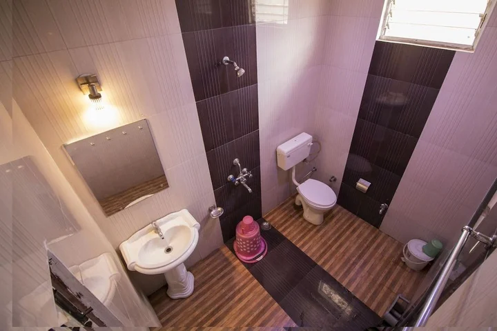 Пачмарай: Hotel Natraj